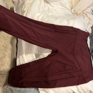 Lululemon maroon leggings w pockets
